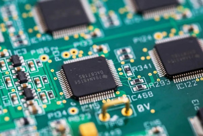 PCB là gì? Cấu tạo và ứng dụng thực tiễn